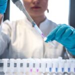 Головна 83 Директор ФБР: пандемія COVID-19 спричинена витоком з лабораторії