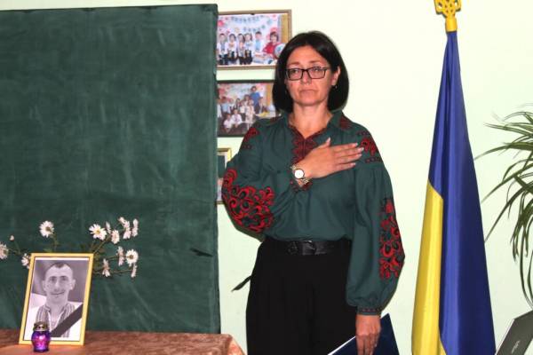 У Саф'янівській громаді вшанували пам'ять загиблого Героя меморіальною дошкою 10 Фото з події