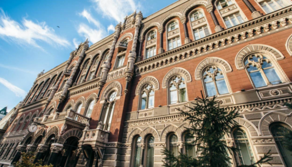 Падіння долара та євро: Новий курс гривні від Нацбанку на 6 квітня 3