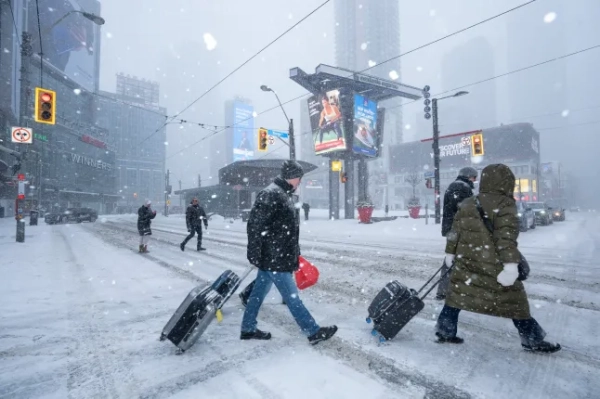 Мера Торонто Олівію Чоу висміяли через помилку зі снігом «56 метрів» 13