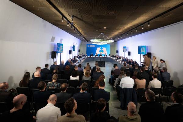 Буданов на Раді з підтримки бізнесу: Створювати умови для розвитку, а не перешкоди. 8