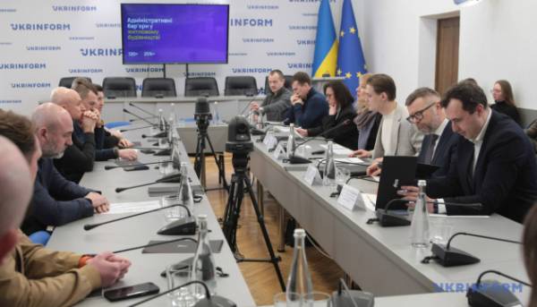 Забудовники виділили головні труднощі при впровадженні будівельних задумів 8