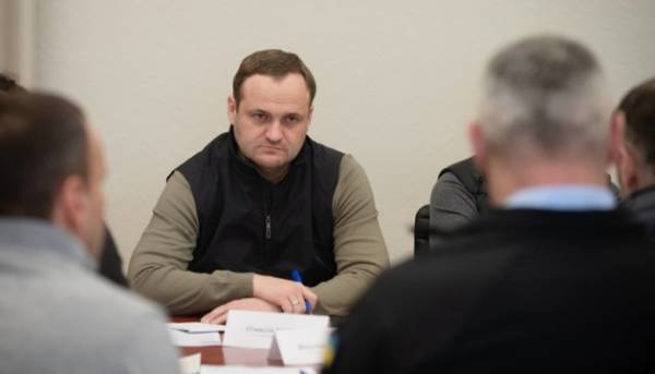 Міністр закордонних справ обговорив із главами областей проєкти стабільності, готуючись до прийдешньої зими. 2 Міністр закордонних справ обговорив із главами областей проєкти стабільності, готуючись до прийдешньої зими. 2