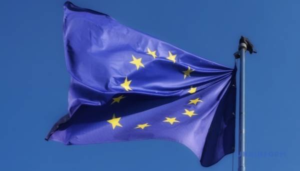 У ЄС радять зменшити збори на електрику для протидії подорожчанню палива. 2