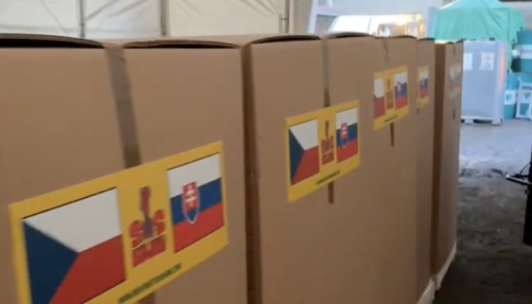 Чеська ініціатива відправила вантаж з генераторами для Києва