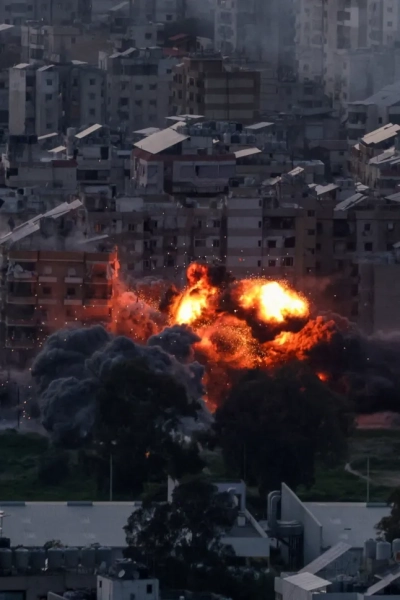 Вибух у південному передмісті Бейрута після ізраїльського удару, що стався після ескалації між 