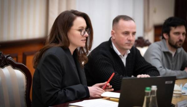 Комунікація та інтернет за відсутності електроенергії: Зустріч Свириденко з операторами мобільного зв'язку. 2