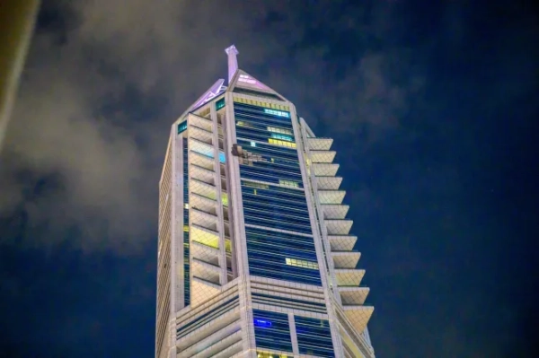 Сьогодні ввечері в Дубаї безпілотник завдав удару по вежі Марина 23.