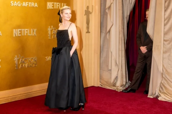 10 найкраще одягнених знаменитостей на церемонії вручення премії «Акторська премія 2026» — від Демі Мур до Гвінет Пелтроу 24