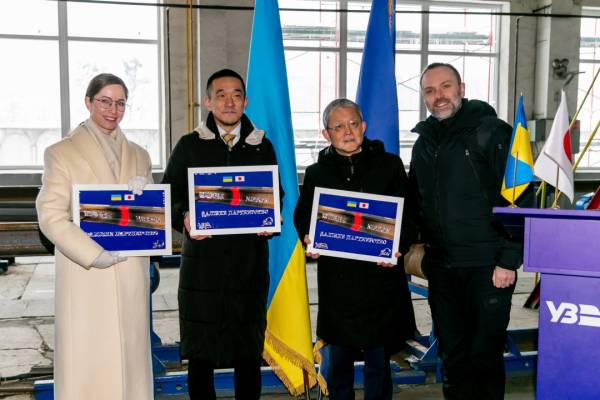 Майже дві тисячі тонн колій від Японії для Укрзалізниці. 7