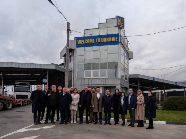 Україна й Румунія з'єднаються новою трасою до переходу "Порубне - Сірет" 4