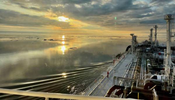 Reuters: Росія відправила початкову партію газу з Арктик СПГ 2 в Китай у цьому році. 2