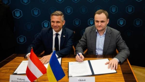 Україна й Австрія налагоджуватимуть взаємодію в галузі автошляхів та зведення житла. 3