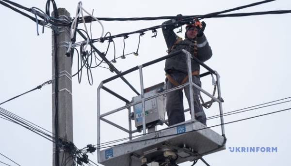 Енергосистема потерпає від ударів: знеструмлено чотири регіони - "Укренерго" 2