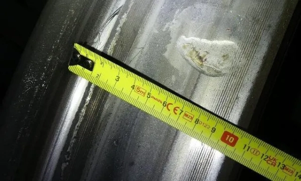 20 січня місце, де почав сходити з рейок поїзд Iryo, було повторно оглянуто. Було зроблено графічний запис ділянки, де відбувся зрив рейки, що відповідає зварному шву між двома секціями рейок. Вранці було визначено зразки рейок для розрізання та аналізу в лабораторії: - Секції, що відповідають ділянці зриву, з обох боків від неї (по одному метру рейки з кожного боку). - Фрагмент довжиною близько 40 см, відокремлений від ділянки зриву. - Зразки рейок з ділянок, що не постраждали від зриву, з обох боків (один метр завдовжки для кожного зразка). - Секція рейки з іншої рейки колії, включаючи зварний шов, паралельний зриву, по одному метру рейки з кожного боку.