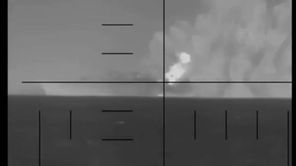 Відео з Міністерства оборони США, на якому видно, як американський підводний човен потопив іранський військовий корабель IRIS Dena.