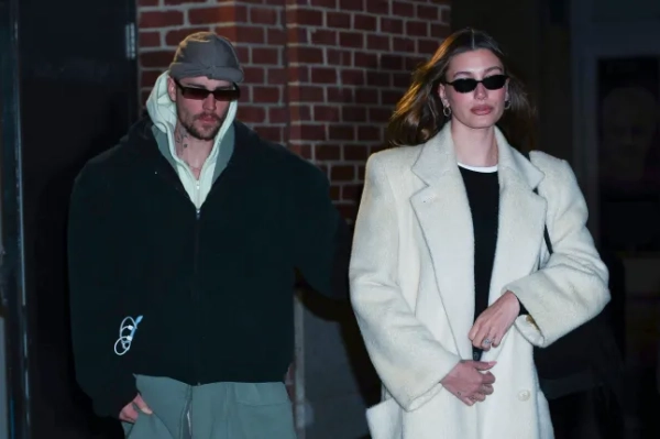 8 бурхливих стосунків зі знаменитостями: Кеті Прайс виходить заміж після тижневого роману 17