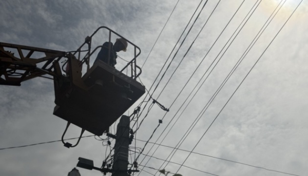 У Києві на лівому березі через аварію на електромережі перебої зі світлом та водопостачанням