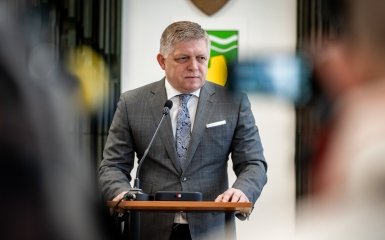 У Словаччині Фіцо звинувачують у держзраді та тероризмі, розпочато розслідування. 2