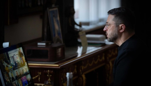 Зеленський: Близько 4000 будинків у Києві досі без тепла, майже 60% столиці - без світла 