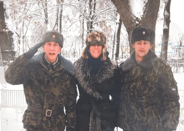 Чи керував Джеффрі Епштейн «імперією КДБ-медової пастки» від імені Путіна? 6 Файли Джеффрі Епштейна - ЗВІТ ДІЮСТИ 19 грудня 2025 року - Фотографії папки Epstein dataset2. Фото: Гіслейн Максвелл.