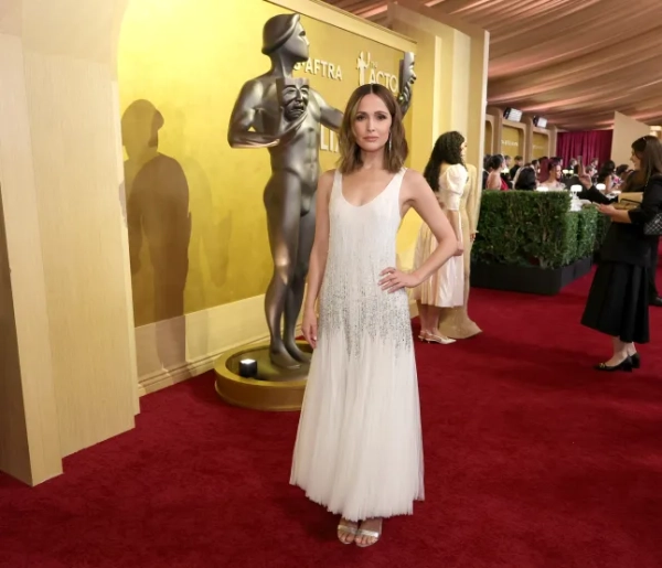 10 найкраще одягнених знаменитостей на церемонії вручення премії «Акторська премія 2026» — від Демі Мур до Гвінет Пелтроу 21