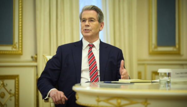 США розглядають послаблення обмежень на морську іранську нафту для контролю вартості, - Бессент 2