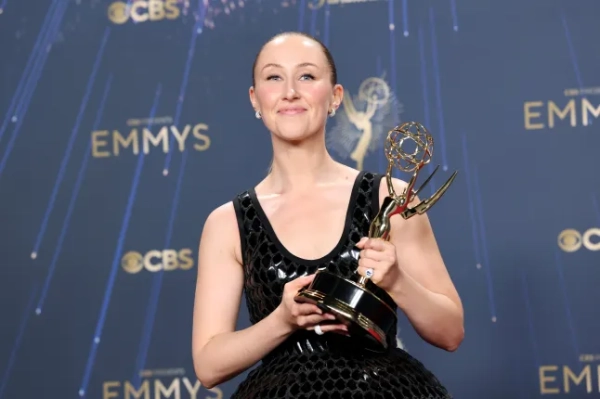 Ерін Догерті з серіалу "Підлітковий вік" розповіла, що мама насварила її після промови на церемонії "Еммі" 10