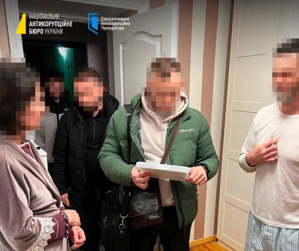 Розкрадання на мільйони: посадовців оборонного підприємства на Дніпропетровщині викрито у зловживаннях. 6