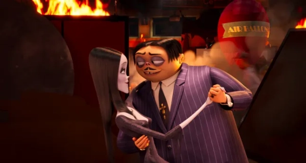 На цьому зображенні, опублікованому Metro Goldwyn Mayer Pictures, зображені Мортіша Аддамс, озвучена Шарліз Терон (ліворуч), та Гомес Аддамс, озвучена Оскаром Айзеком, у сцені з фільму «Сімейка Аддамсів 2». (Metro-Goldwyn-Mayer Pictures через AP)