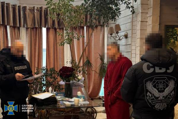 Розкрадання Держрезерву на 36 мільйонів гривень: арештовано колишнього керівника і його поплічників 8