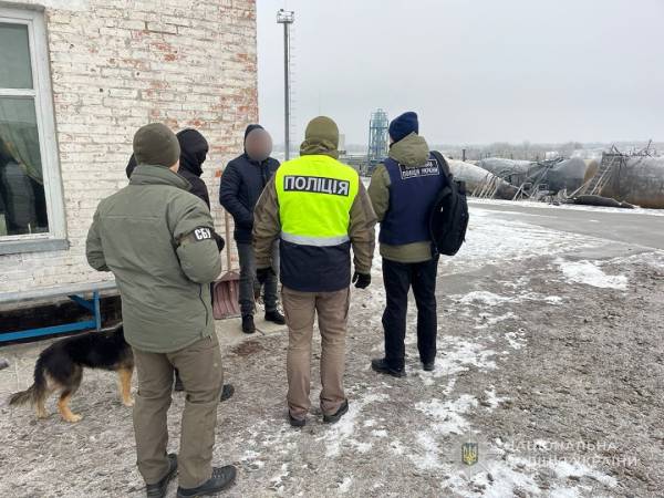 У Сумській області виявили злочинців, що крали нафту з нафтопроводу. 18