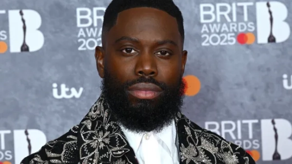 Обов'язкове посилання: Фото Hogan Media/Shutterstock (15172967ew) Ghetts Церемонія вручення премії BRIT Awards 2025, Прибуття, The O2, Лондон, Велика Британія - 1 березня 2025 р.