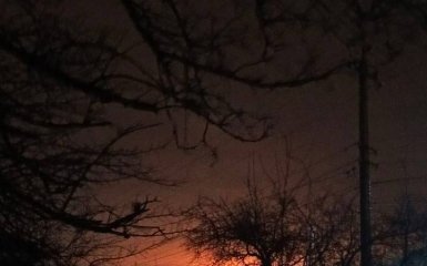 В РФ палає Ільський нафтопереробний завод, не працюють 5 летовищ — відеоматеріал 3