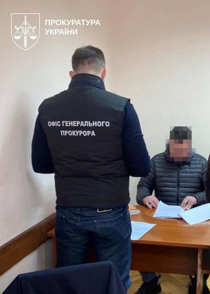 Тиск на підприємництво на сотні тисяч доларів: вищим посадовцям СБУ висунуто обвинувачення 6