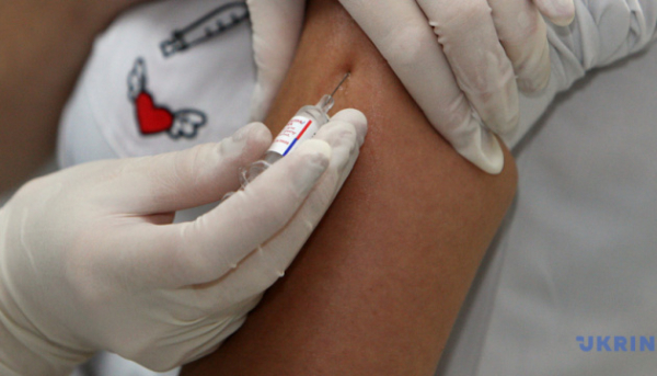 Холод та спека не є протипоказаннями для вакцинації - роз'яснення медиків