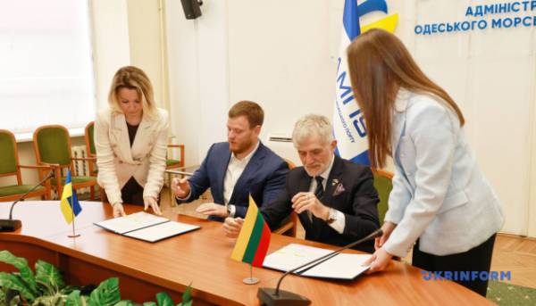 Одеса та Клайпеда уклали угоду про партнерство портів. 13