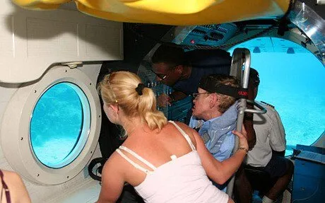 Стівен Гокінг знявся у фільмі Джеффрі Епштейна «Острів гріха»