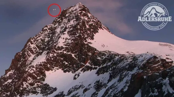 Альпініст, який "кинув" дівчину на вершині гори, зробив те саме з колишньою та судом 13 Обведені кадри веб-камери Адлерсруе