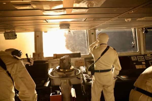 HMS Diamond та американські винищувачі збили найбільшу хвилю атак безпілотників та ракет у Червоному морі на контейнеровози