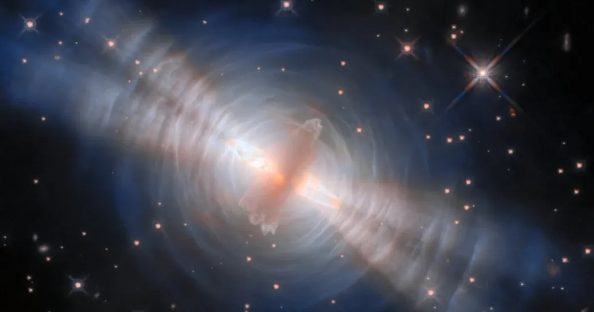 Туманність Яйце