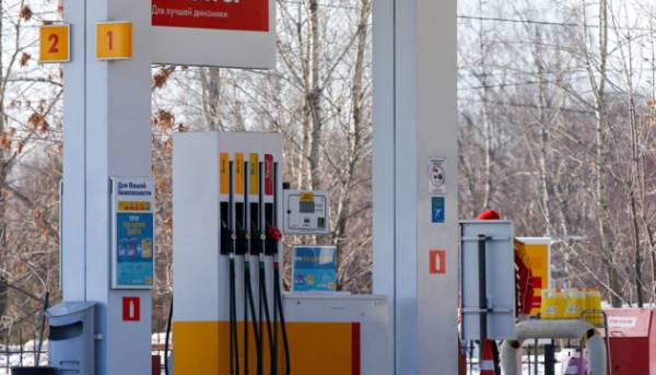 Росія зняла обмеження на вивезення бензину для нафтопереробників 2