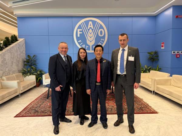 Україна тримає аграрний експорт та збільшує міжнародну вагу, незважаючи на війну. 10