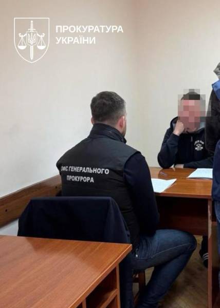 Тиск на підприємництво на сотні тисяч доларів: вищим посадовцям СБУ висунуто обвинувачення 8