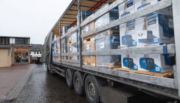 Нова партія генераторів прибула в Україну з Німеччини. 2